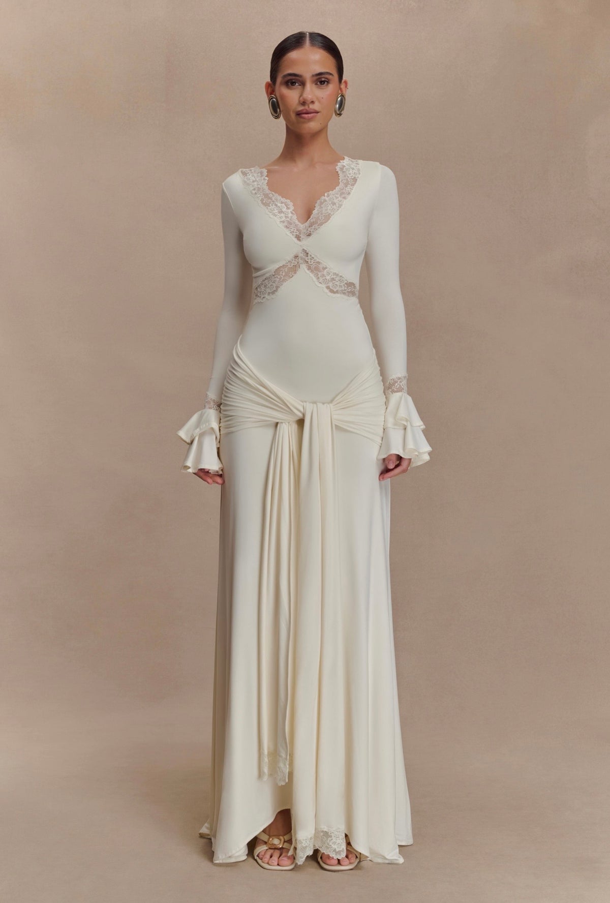 Vestido Ivory Stretch Manga Larga Encaje Estola ML-579