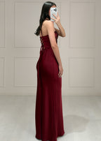 Vestido Vino Halter Satín Copas Lentejuela