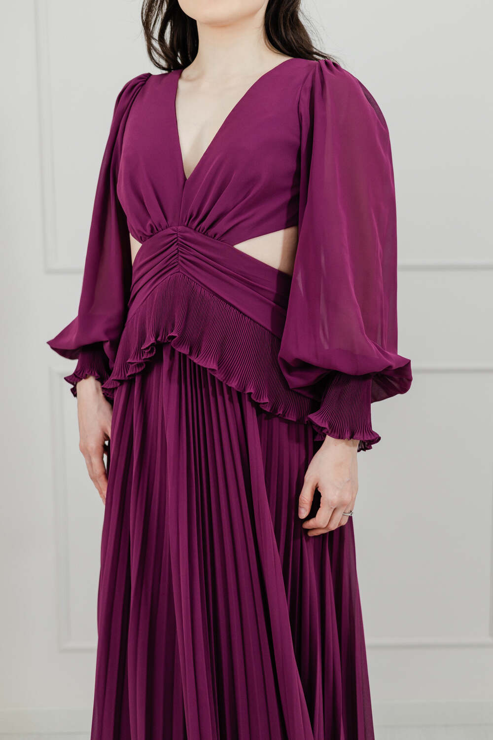 Vestido Vino Gasa Cut Out Manga Larga