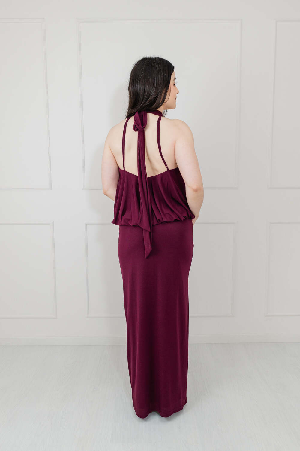 Vestido Vino Stretch Halter Globo