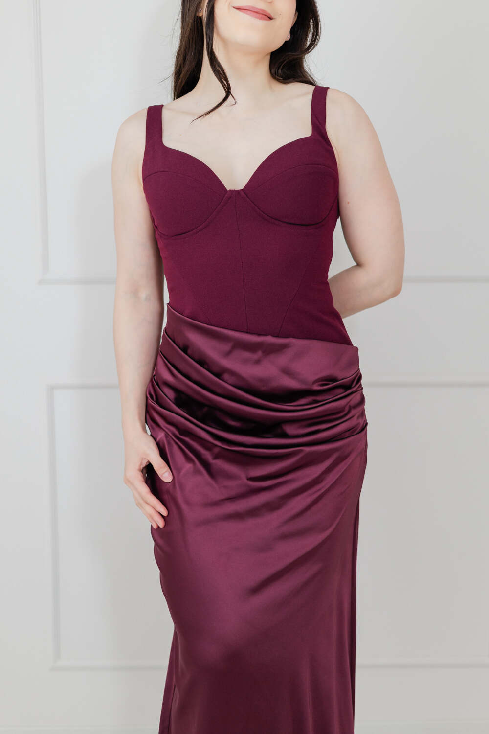 Vestido Vino Tirantes Falda Satín