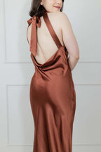 Vestido Satin Moño Espalda