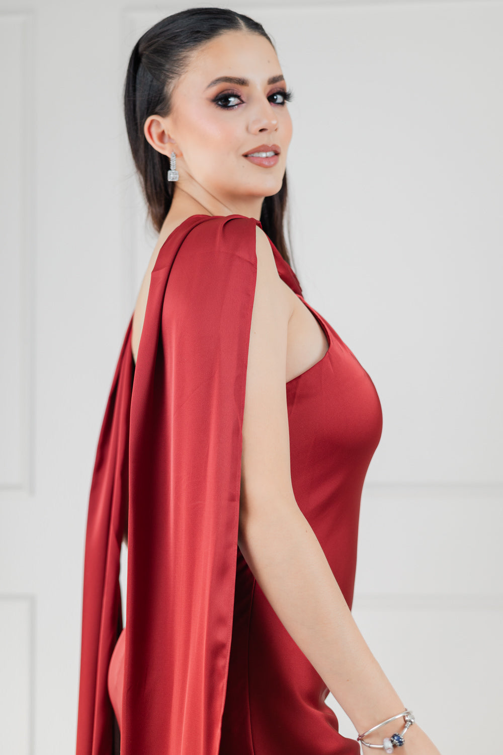 Vestido Rojo Satin Halter Estolas
