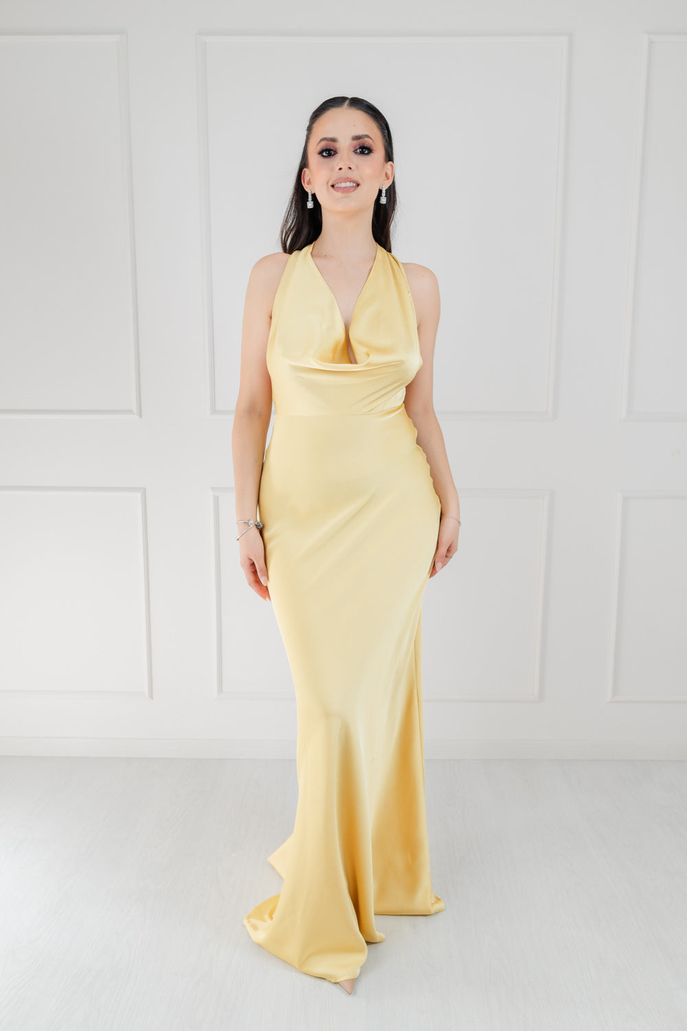 Vestido Halter Satin Recto