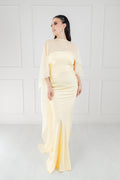 Vestido Amarillo Satin Capa