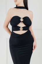 Vestido Negro Cut Out Estola