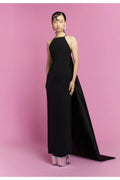 VESTIDO NEGRO TIRANTES COLA