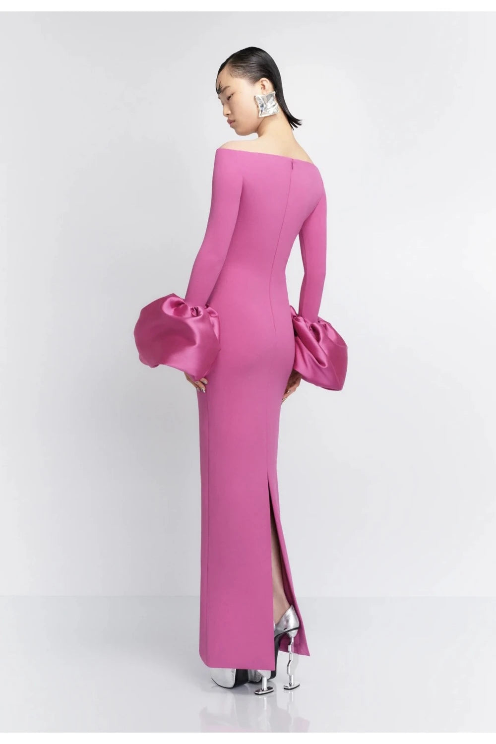 VESTIDO ROSA MANGA LARGA MUÑECA ABULLONADA