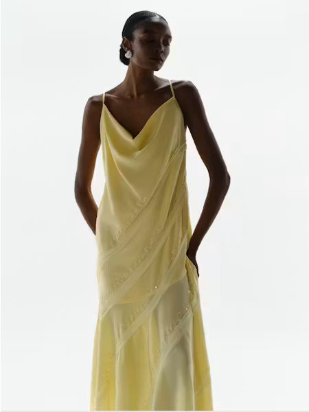 VESTIDO AMARILLO GASA TIRANTES PEDRERIA PICOS